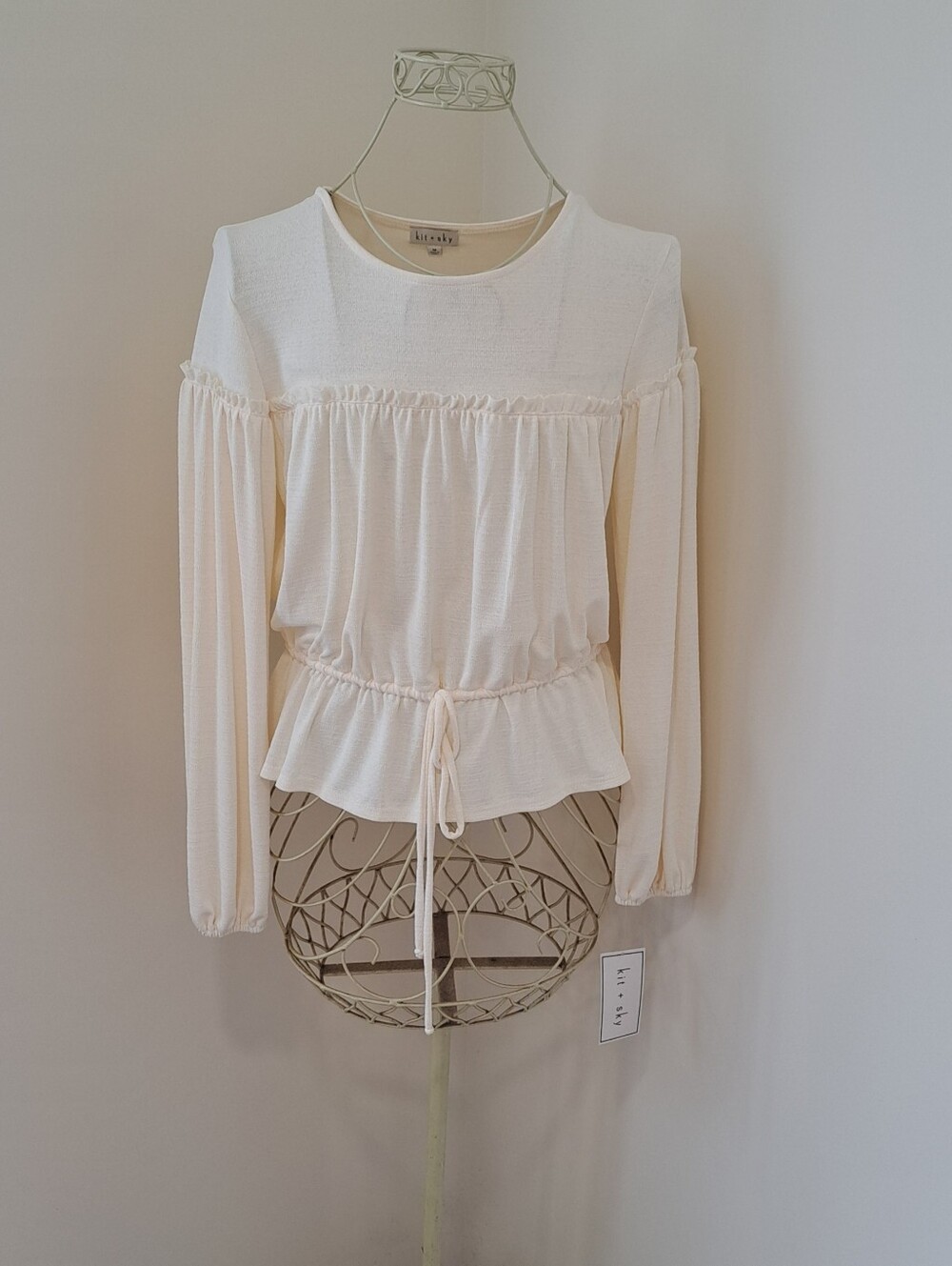 NWT Kit + Sky Boho Cottagecore Romantic Fairycore Witchy Ivory Peasant Top Med.